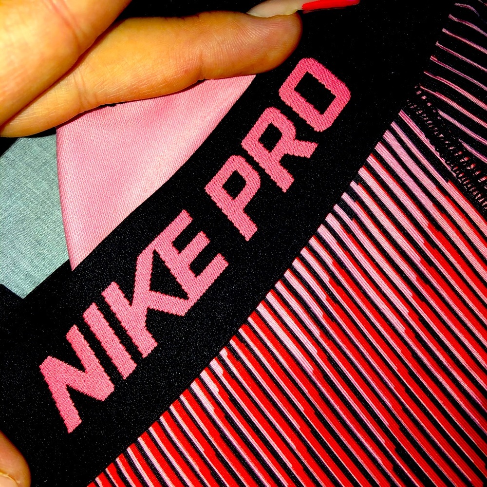 NIKE PRO CAPRI LEGGINGS SZ M